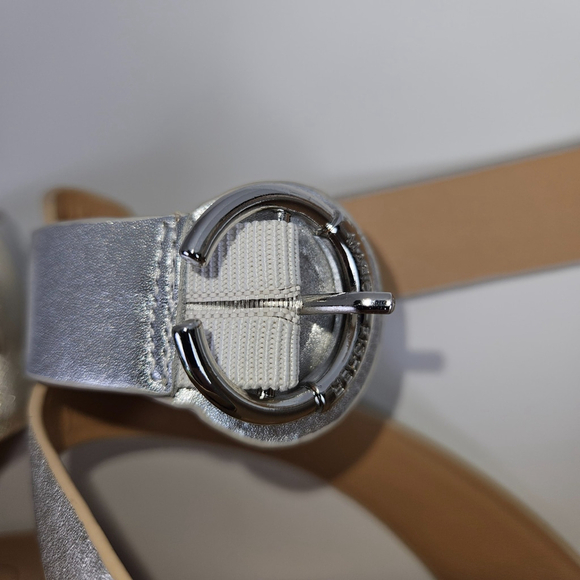 Marc Fisher Verily 8 WIDE Silver Multi Leather Cork Low Platform Sandal Metallic - Picture 12 of 16